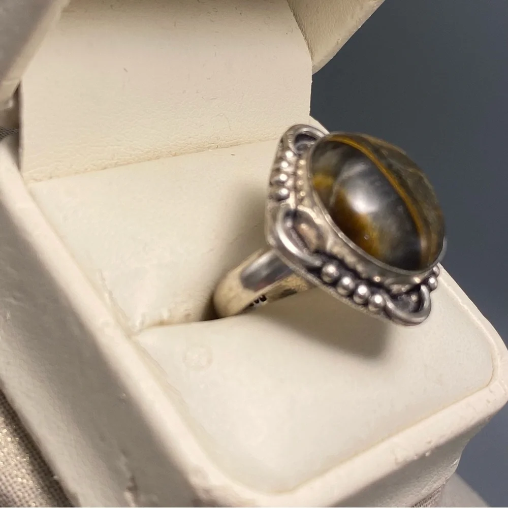 Silver Tigers Eye vintage style ring 7